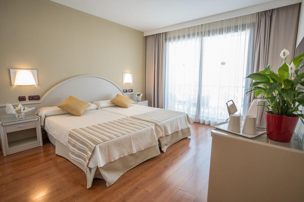 Vik Gran Costa Del Sol 4*